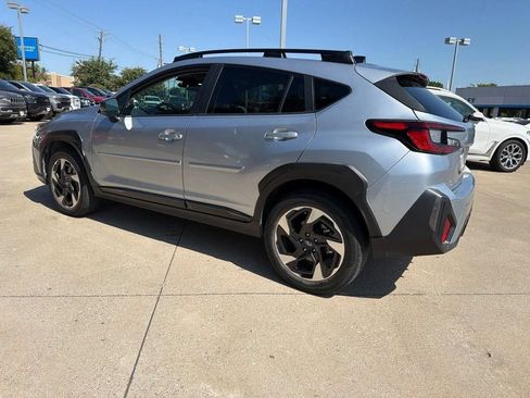 Used 2024 Subaru Crosstrek 2.5i Limited AWD/4WD image 3