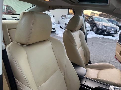 Used 2010 MAZDA MAZDA3 s Grand Touring image 15