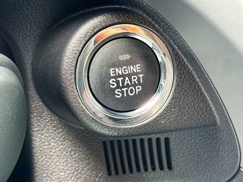 Certified 2026 Subaru Crosstrek 2.5i Premium AWD/4WD image 19