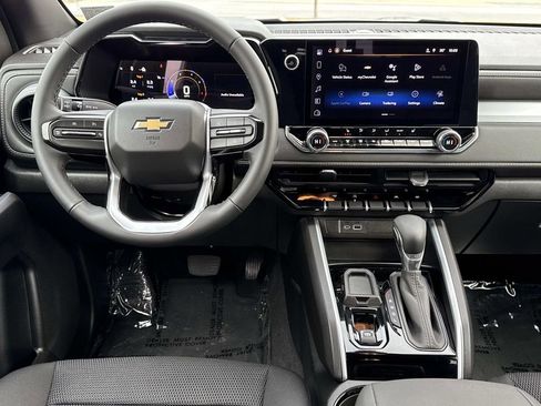 New 2026 Chevrolet Colorado LT RWD image 2