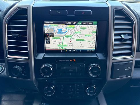 Used 2015 Ford F150 Lariat image 17