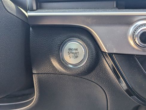 Certified 2024 Kia Telluride S w/ S Sunroof Package FWD image 30