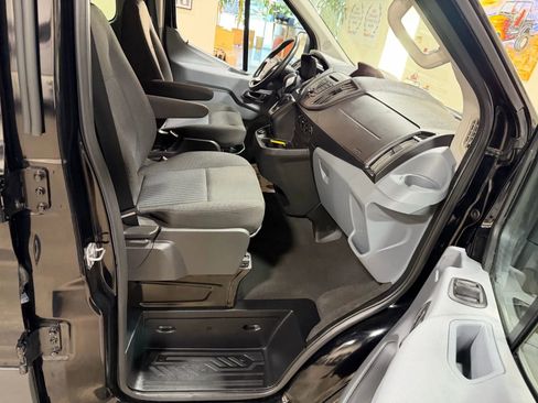 Used 2017 Ford Transit 150 XL image 34