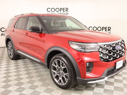 Used 2025 Ford Explorer Platinum w/ Ultimate Package image 1