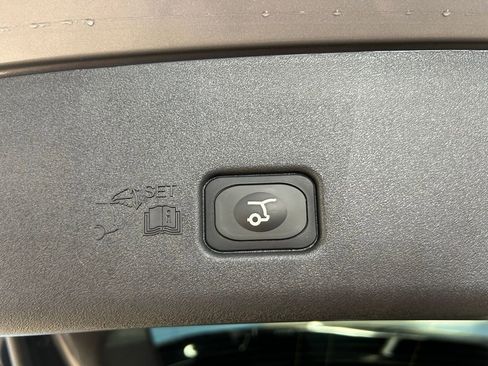 Used 2024 Lincoln Nautilus Reserve w/ Equipment Group 202A AWD/4WD image 41