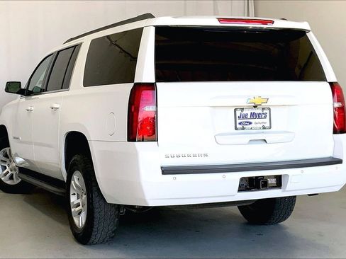 Used 2019 Chevrolet Suburban LS image 9