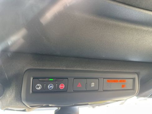 Used 2022 Chevrolet Corvette Stingray Premium Cpe w/ Z51 Performance Package image 24