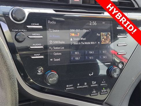 Used 2019 Toyota Camry LE image 14