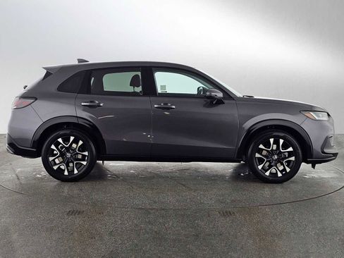 Used 2027 Honda HR-V EX-L image 2