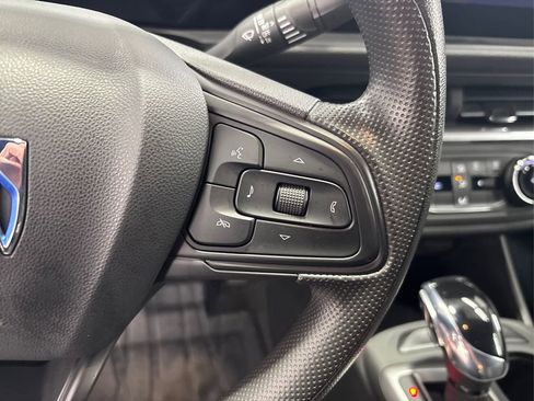 Used 2024 Buick Envista Preferred image 28