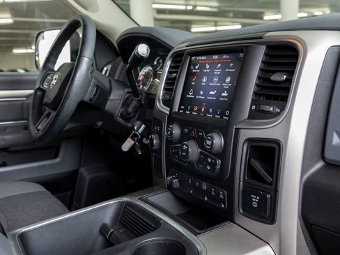 Used 2018 RAM 2500 Big Horn AWD/4WD image 33