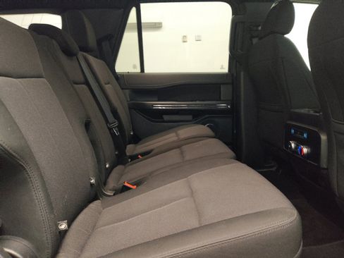 Used 2020 Ford Expedition XL AWD/4WD image 19