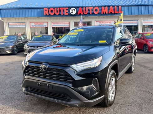 Used 2024 Toyota RAV4 XLE FWD image 1