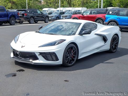 Used 2024 Chevrolet Corvette Stingray Preferred Cpe w/ Battery Protection Package RWD image 3