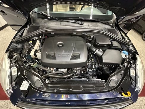 Used 2016 Volvo XC60 T5 Platinum FWD image 38