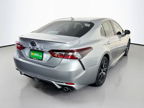 Used 2023 Toyota Camry SE FWD image 10