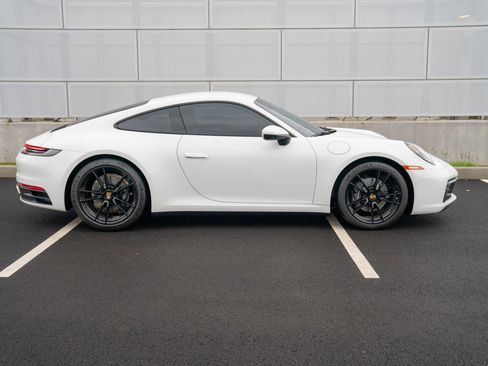Certified 2023 Porsche 911 Carrera image 8