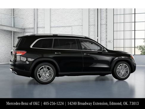 Used 2026 Mercedes-Benz GLS 450 4MATIC image 18