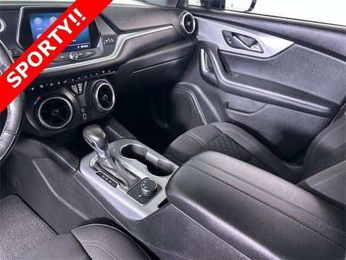 Used 2020 Chevrolet Blazer LT image 36
