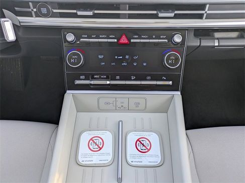 New 2026 Hyundai Santa Fe SE image 19