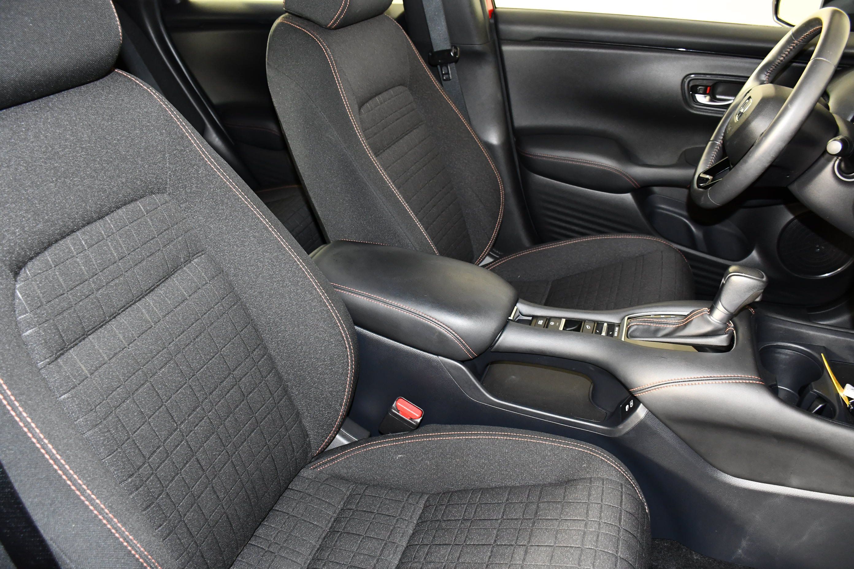Certified 2024 Honda HR-V Sport image 39