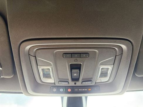 Used 2019 GMC Sierra 1500 SLE w/ SLE Value Package image 12