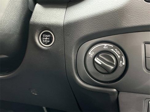 Used 2024 Nissan Frontier PRO-4X w/ Off-Road Protection Package image 19