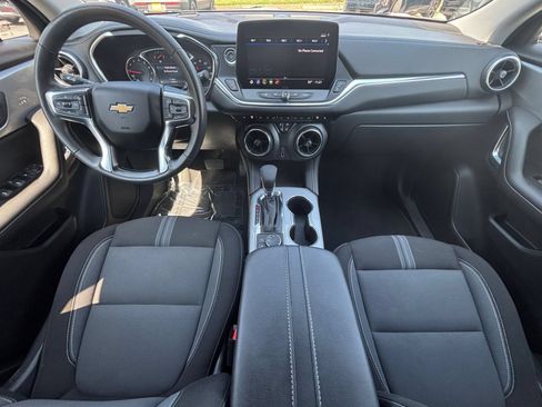 Used 2026 Chevrolet Blazer LT FWD image 34