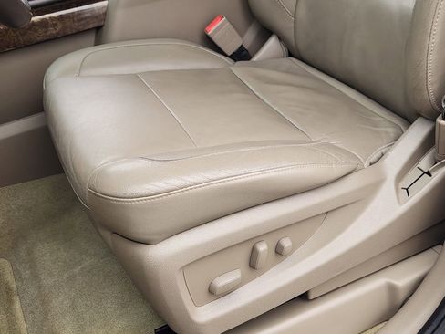 Used 2016 Chevrolet Tahoe LT RWD image 22