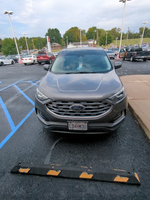 Used 2021 Ford Edge SEL w/ Convenience Package AWD/4WD image 2