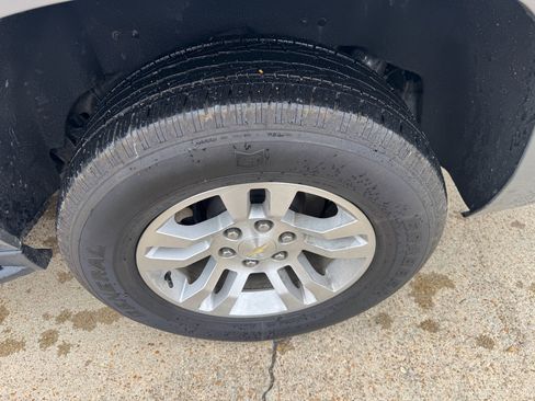 Used 2019 Chevrolet Suburban LT w/ Max Trailering Package image 10