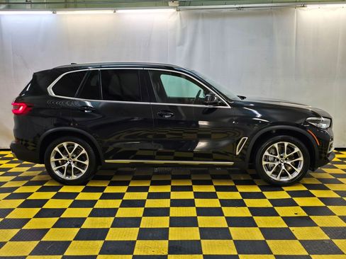 Used 2021 BMW X5 xDrive45e w/ Premium Package image 2