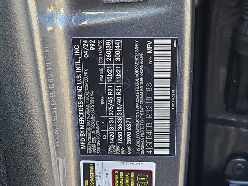 Used 2024 Mercedes-Benz GLE 350 4MATIC w/ AMG Line Exterior image 26