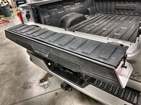 Used 2022 Chevrolet Silverado 2500 High Country image 31