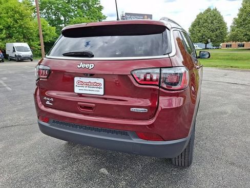 Used 2022 Jeep Compass Latitude w/ Convenience Group AWD/4WD image 10