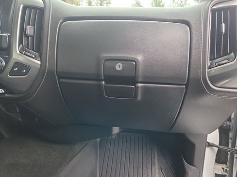 Used 2018 Chevrolet Silverado 1500 LTZ Z71 image 37