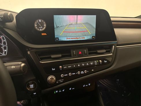 Used 2024 Lexus ES 350 w/ Premium Package FWD image 35