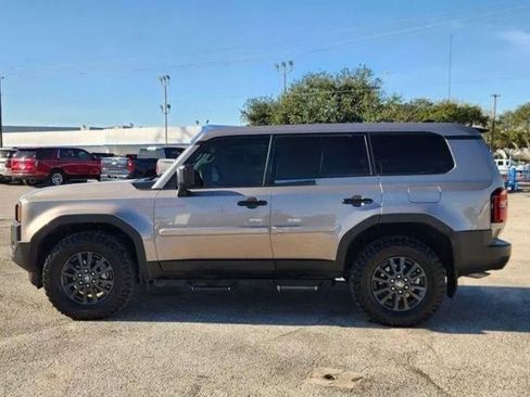 Used 2024 Toyota Land Cruiser 1958 image 2