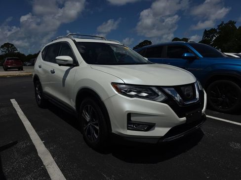 Used 2017 Nissan Rogue SL w/ SL Premium Package AWD/4WD image 1