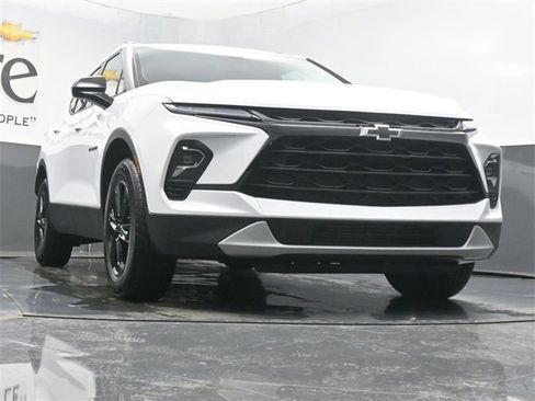 New 2025 Chevrolet Blazer LT w/ Midnight/Sport Edition image 3