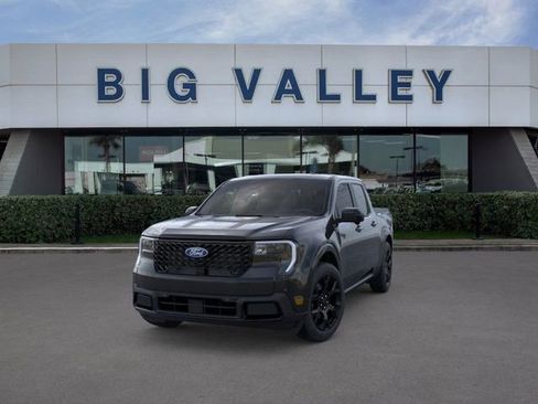 New 2026 Ford Maverick Lariat w/ Black Appearance Package image 2