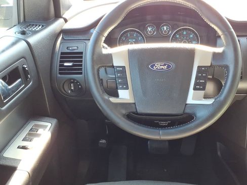 Used 2009 Ford Flex SE FWD image 5