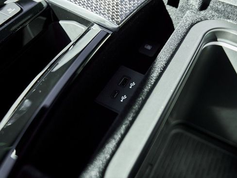 Used 2026 Cadillac Escalade V image 83