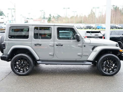 Used 2021 Jeep Wrangler Unlimited Sahara image 5