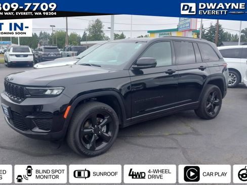 Used 2025 Jeep Grand Cherokee Altitude AWD/4WD image 1