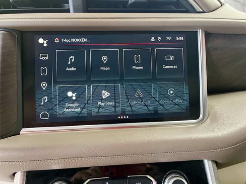 Used 2022 GMC Yukon Denali AWD/4WD image 15