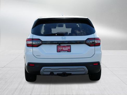 Used 2025 Honda Pilot EX-L image 6