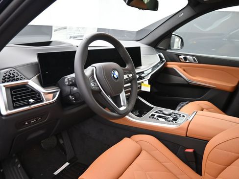 New 2026 BMW X5 xDrive50e AWD/4WD image 11