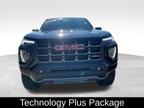 Used 2025 GMC Canyon AT4 w/ Nightfall Edition image 2
