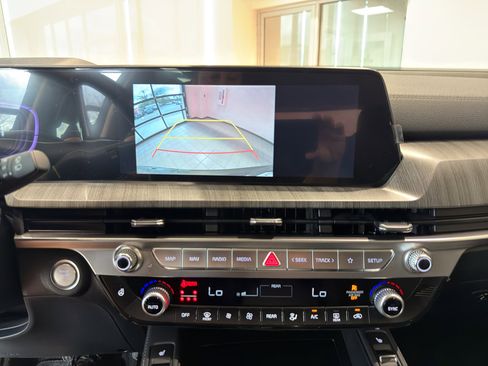 New 2025 Kia Telluride EX image 11